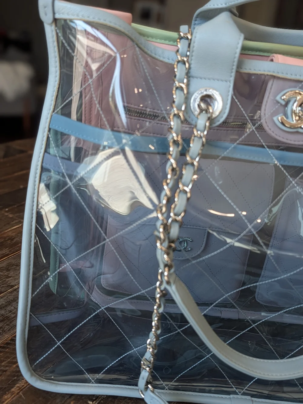 CHANEL Coco Splash Medium Shopping Tote